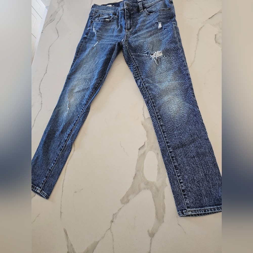 GAP JEANS LIKE NEW NATURAL DISTRESS